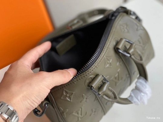 Affordable VUITTON LOUIS XS KEEPALL 0822